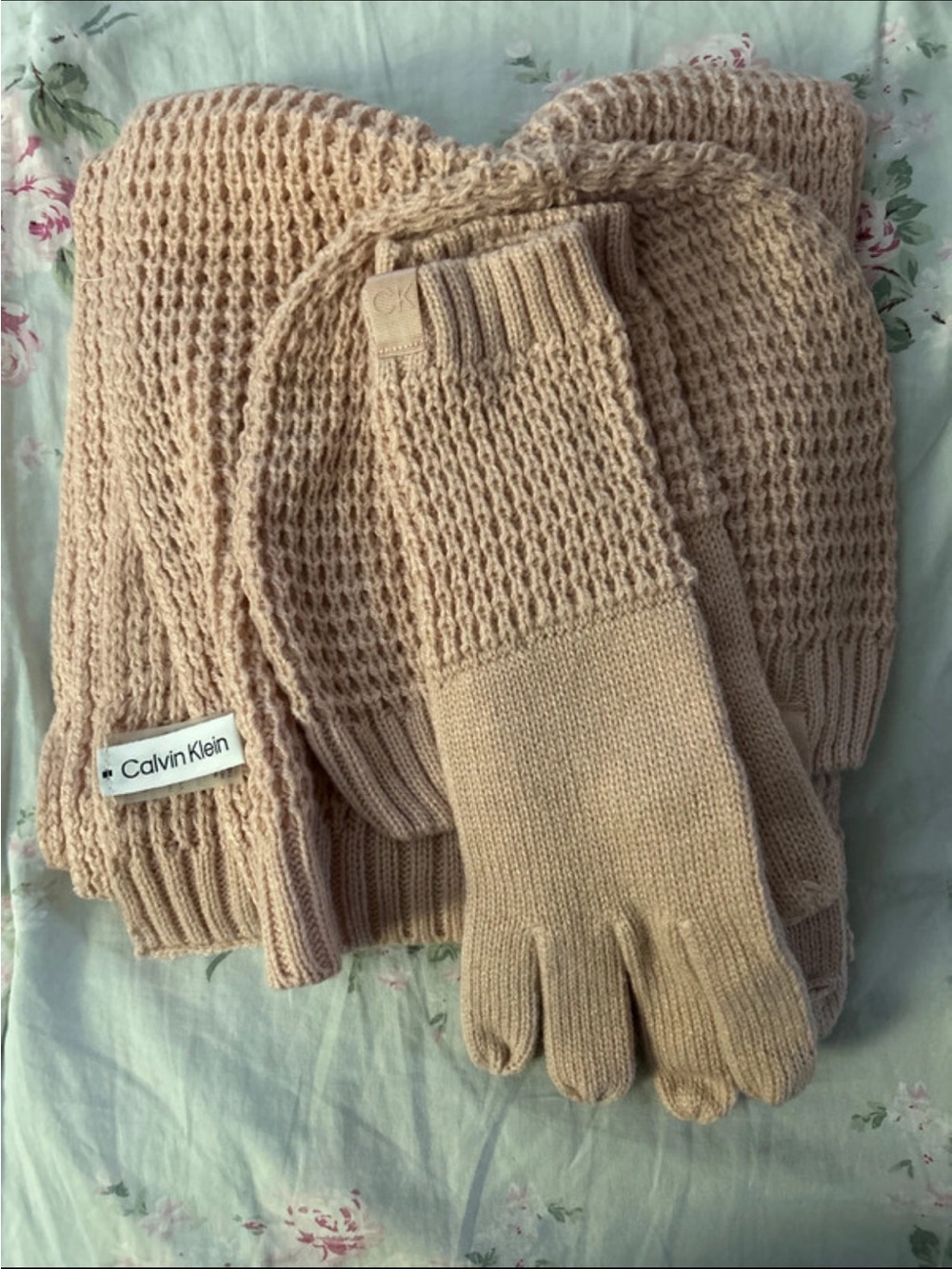 Calvin Klein 3-Piece Waffle-Knit Cold Weather Set